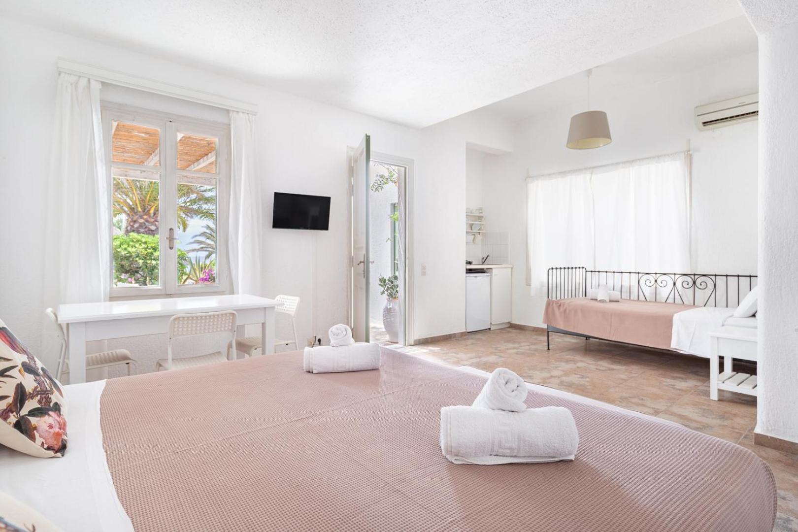 Fos Apartments Mykonos Agios Ioannis Diakoftis Екстер'єр фото