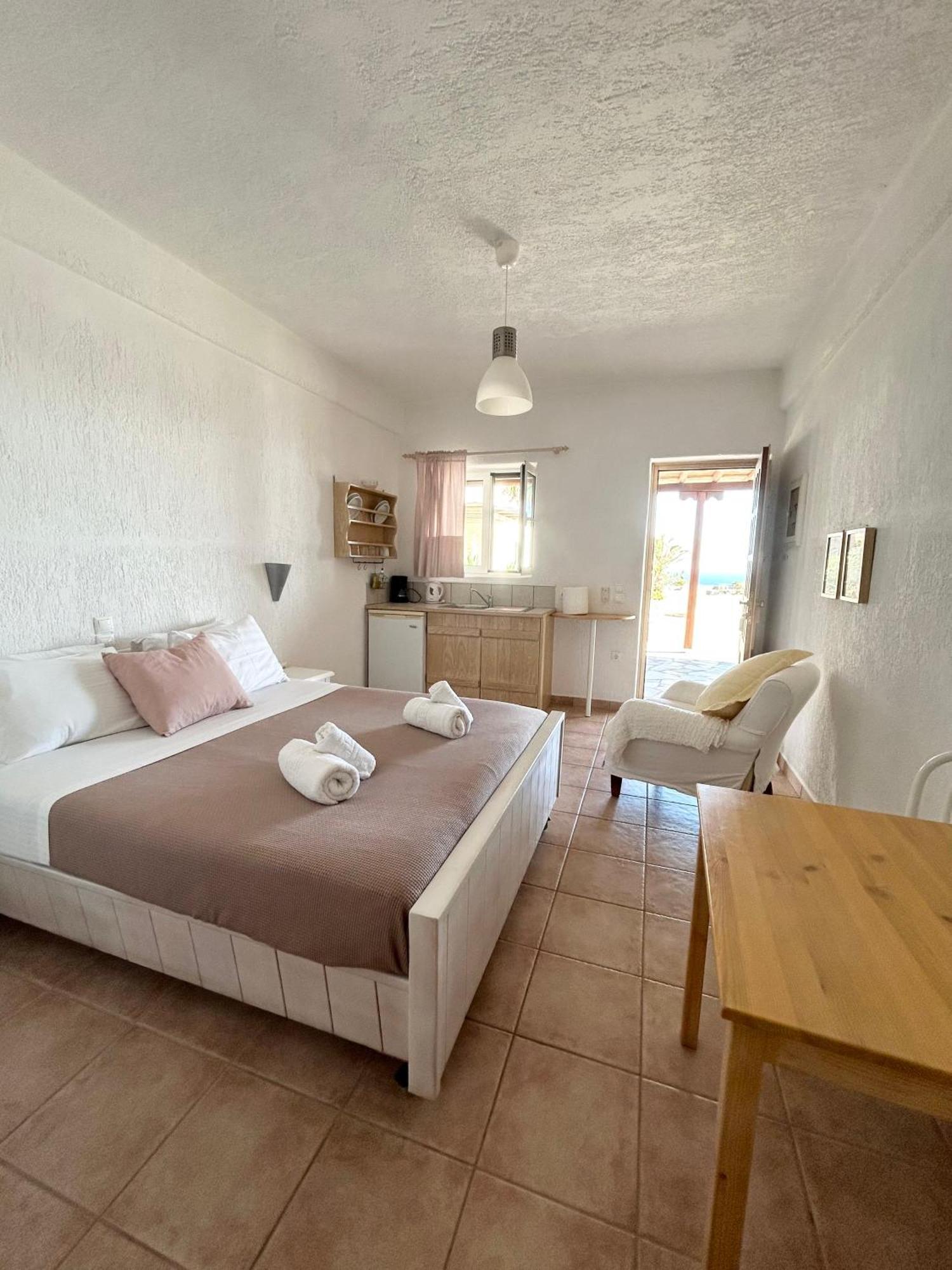 Fos Apartments Mykonos Agios Ioannis Diakoftis Номер фото